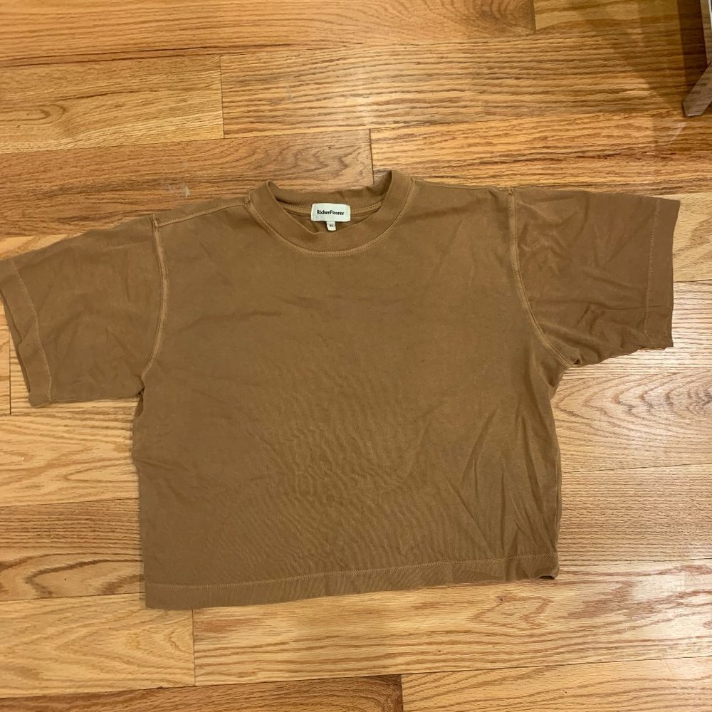 Women's Relaxed Crop Tee in Morning Roast - Picture 4 of 5